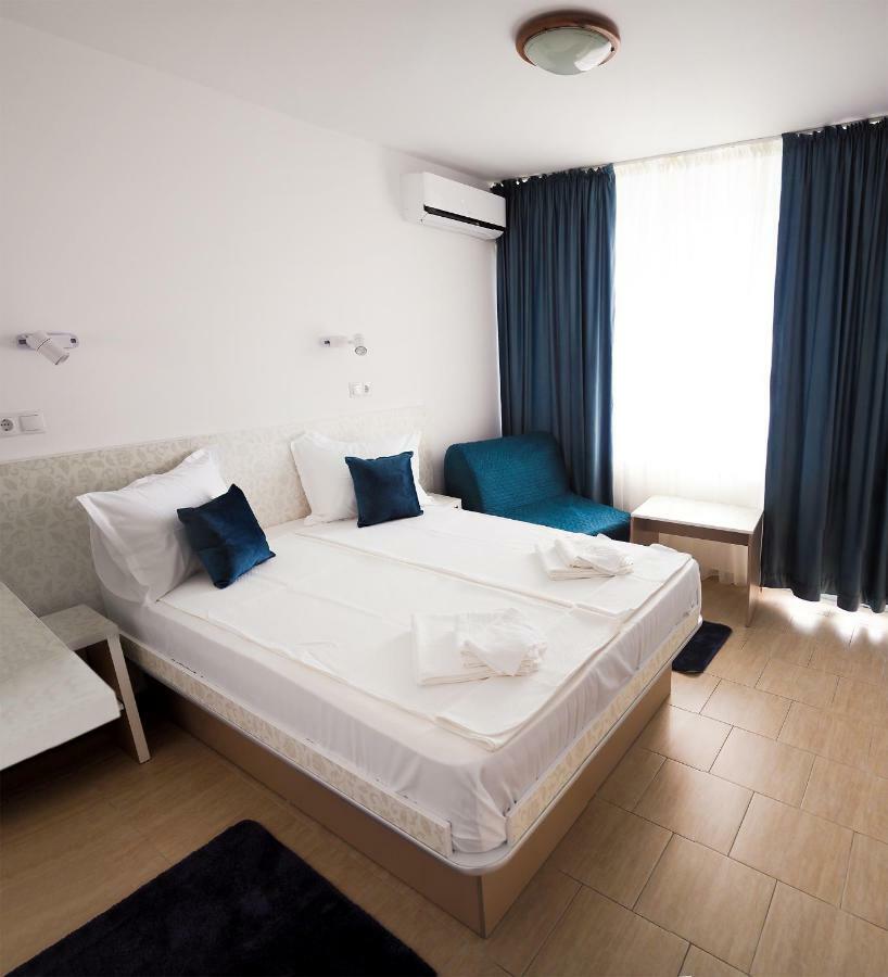 Hotel Carmen Azzuro 4*